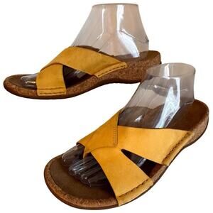 Clarks Suede Cork Slip On Sandals FlipFlop Yellow Sz 9 M Womens Bohemian Comfort